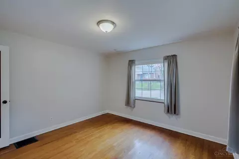 3939 Farrell Dr, Cincinnati, OH 45211 photo 19