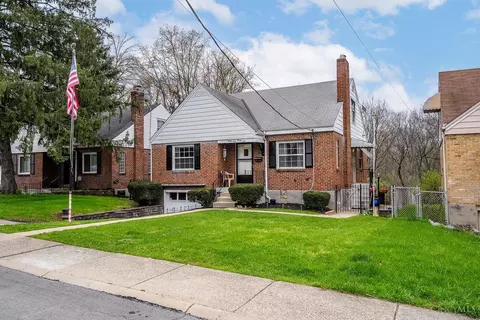 3939 Farrell Dr, Cincinnati, OH 45211 photo 3