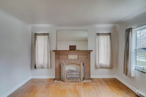 3939 Farrell Dr, Cincinnati, OH 45211 photo 7