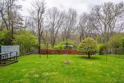 3939 Farrell Dr, Cincinnati, OH 45211 photo 43