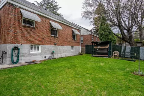 3939 Farrell Dr, Cincinnati, OH 45211 photo 51