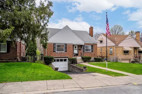 3939 Farrell Dr, Cincinnati, OH 45211 photo 2