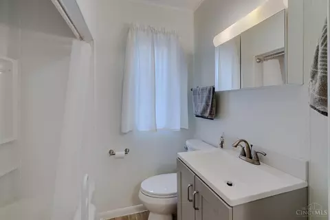 3939 Farrell Dr, Cincinnati, OH 45211 photo 27