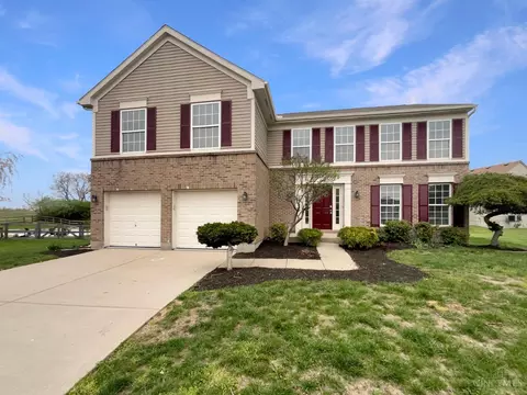 2692 Leslie Lee Ct, Hamilton, OH 45011