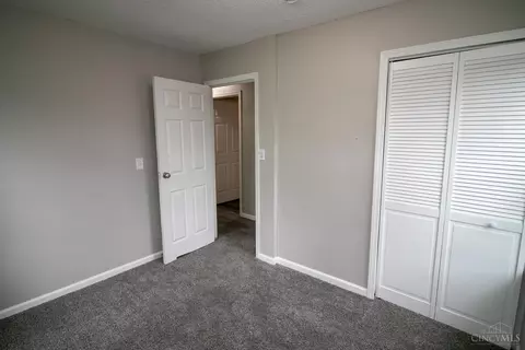 Bedroom - 4290 Bantam Ln, Cincinnati, OH 45245 photo 4 of 5