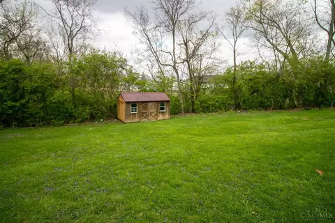 Exterior - 4290 Bantam Ln, Cincinnati, OH 45245 photo 5 of 8