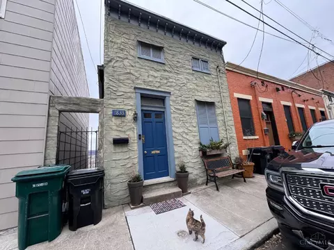 Exterior - 1833 Walker St, Cincinnati, OH 45202 photo 3 of 3