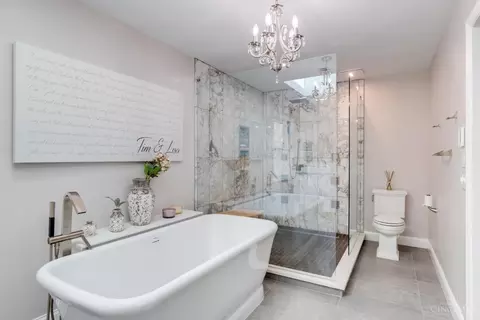 Bath - 9274 Witherbone Ct, Cincinnati, OH 45242 photo 7 of 11