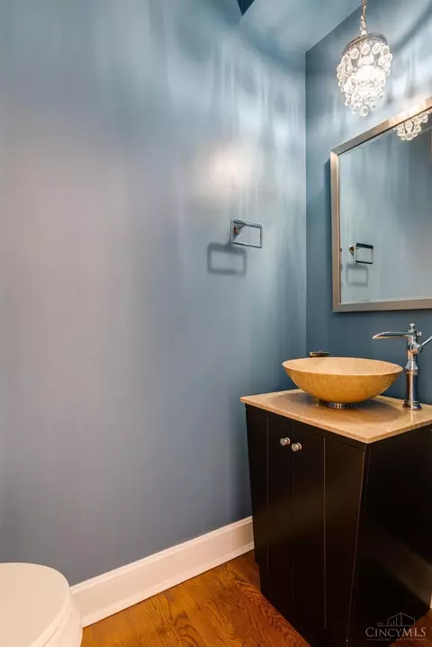 Bath - 9274 Witherbone Ct, Cincinnati, OH 45242 photo 1 of 11