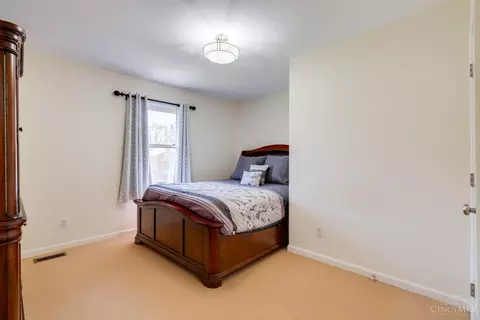Bedroom - 9274 Witherbone Ct, Cincinnati, OH 45242 photo 5 of 5