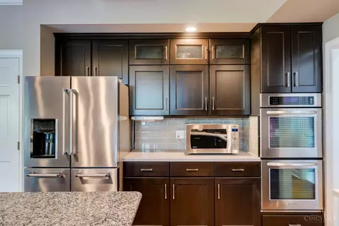 Kitchen - 9274 Witherbone Ct, Cincinnati, OH 45242 photo 6 of 7