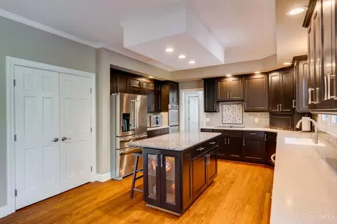 Kitchen - 9274 Witherbone Ct, Cincinnati, OH 45242 photo 4 of 7