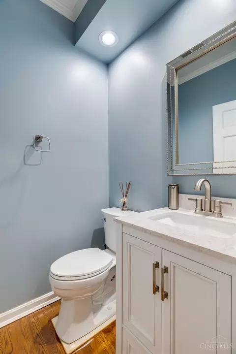 Bath - 9274 Witherbone Ct, Cincinnati, OH 45242 photo 3 of 11