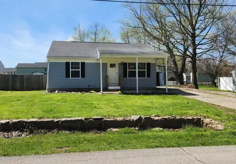 3491 Virginia Dr, Amelia, OH 45102