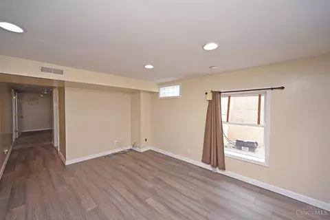 1550 Corcoran Pl, Cincinnati, OH 45224 photo 32