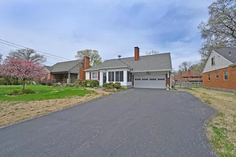 1550 Corcoran Pl, Cincinnati, OH 45224 photo 3