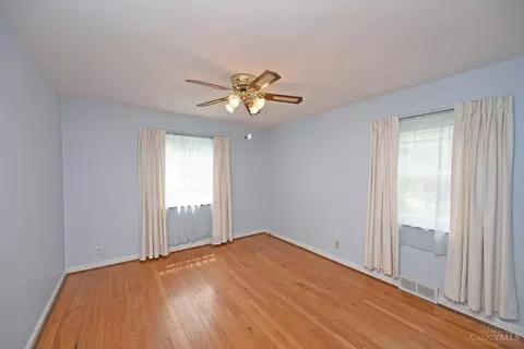 1550 Corcoran Pl, Cincinnati, OH 45224 photo 16