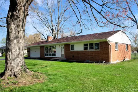 1833 Hillcrest Ave, Wilmington, OH 45177
