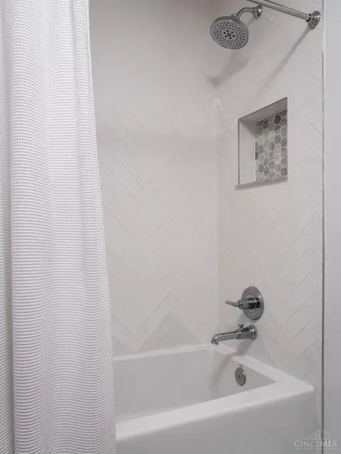 6635 Elm St, Mariemont, OH 45227 photo 26