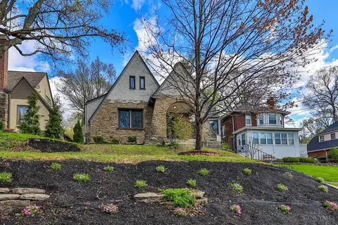 3480 Linwood Ave, Cincinnati, OH 45226