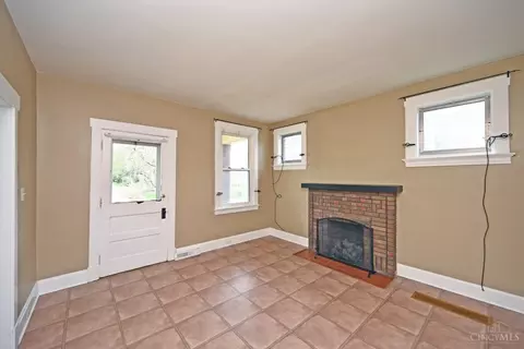 3064 Lischer Ave, Cincinnati, OH 45211 photo 6