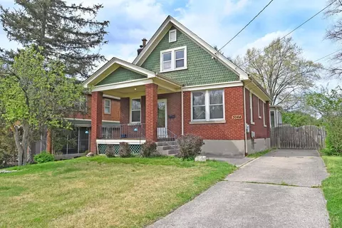 3064 Lischer Ave, Cincinnati, OH 45211 photo 2