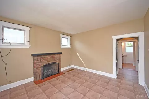 3064 Lischer Ave, Cincinnati, OH 45211 photo 4