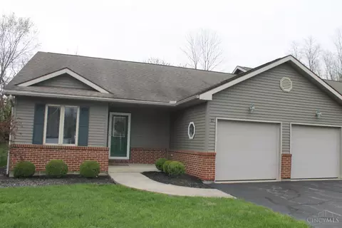 17 Prairie Creek Xing, Wilmington, OH 45177
