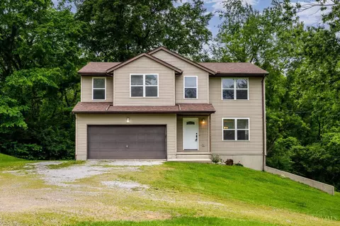 7075 Hill Station Rd, Goshen, OH 45122