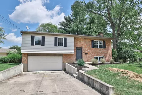 254 Sinclair Ct, Loveland, OH 45140