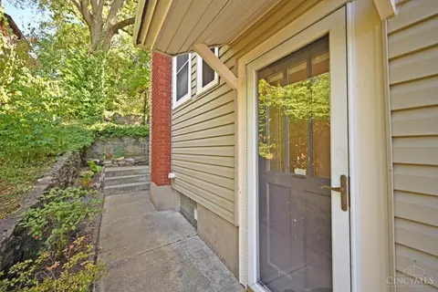 725 Riddle Rd, Cincinnati, OH 45220 photo 36