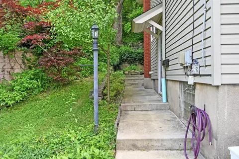 725 Riddle Rd, Cincinnati, OH 45220 photo 42
