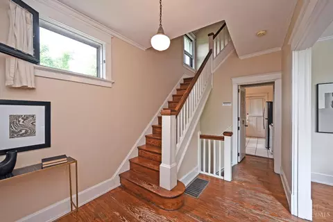 725 Riddle Rd, Cincinnati, OH 45220 photo 3