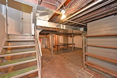 725 Riddle Rd, Cincinnati, OH 45220 photo 38
