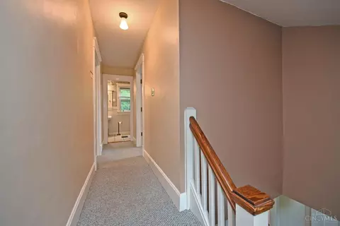 725 Riddle Rd, Cincinnati, OH 45220 photo 22