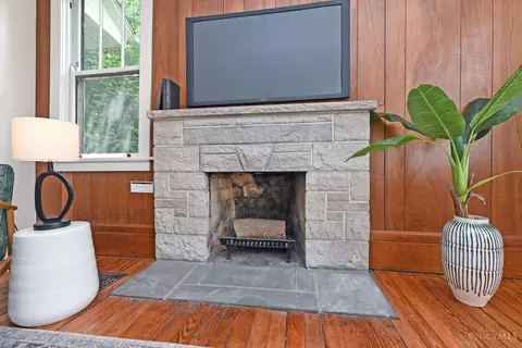 725 Riddle Rd, Cincinnati, OH 45220 photo 9