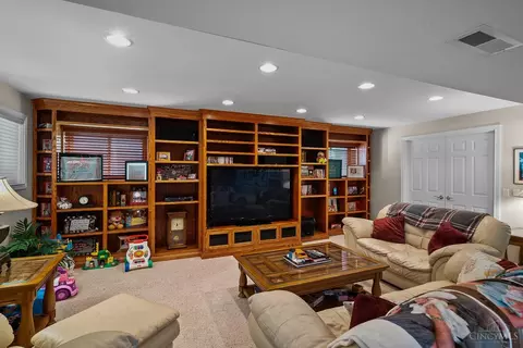 10260 Stablehand Dr, Cincinnati, OH 45242 photo 28
