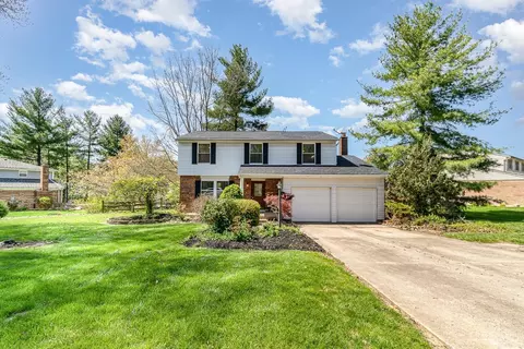 721 Candleridge Dr, Cincinnati, OH 45233