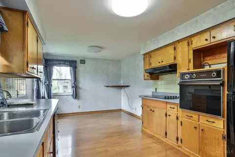 10008 Jackpine Ct, Cincinnati, OH 45231 photo 12