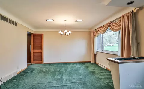 10008 Jackpine Ct, Cincinnati, OH 45231 photo 7