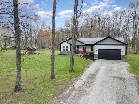 120 Texas Dr, Sardinia, OH 45171