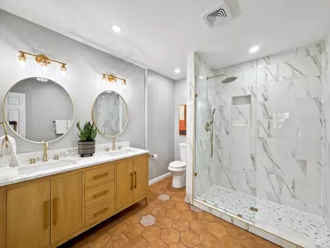 Bath - 11594 Gerity Ct, Forest Park, OH 45240 photo 1 of 5