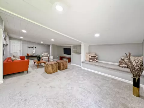 Living - 11594 Gerity Ct, Forest Park, OH 45240 photo 6 of 6