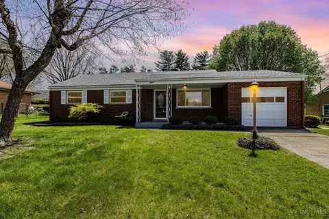 4977 Poinsettia Dr, Cincinnati, OH 45238