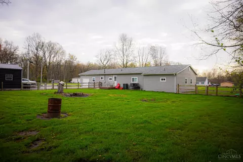 Exterior - 1580 Friendly Ln, Williamsburg, OH 45176 photo 3 of 5