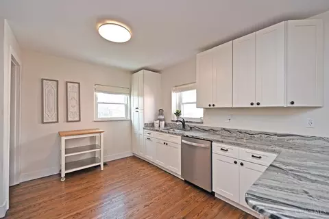 Kitchen - 6905 Roe St, Cincinnati, OH 45227 photo 2 of 3