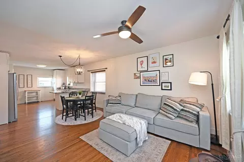 Living - 6905 Roe St, Cincinnati, OH 45227 photo 1 of 1