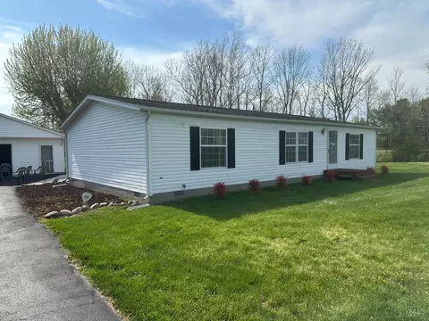 6997 Hill Rd, Hillsboro, OH 45133