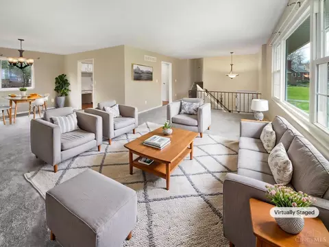 Living - 2709 Robers Ave, Cincinnati, OH 45239 photo 1 of 6