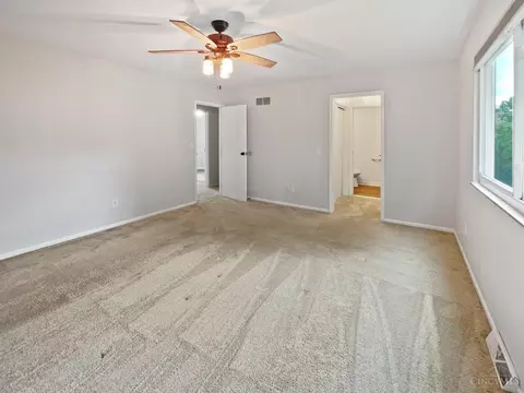 Bedroom - 2709 Robers Ave, Cincinnati, OH 45239 photo 6 of 6